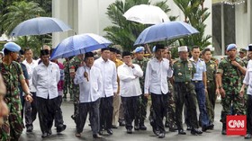 Baju Loreng Paspampres di Antara Pengawal Fatwa dan Jokowi