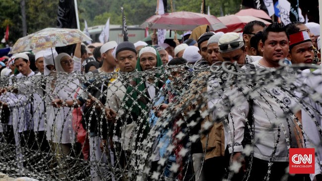 Polisi tak akan mengeluarkan tanda terima pemberitahuan untuk aksi massa 112 atau tidak mengeluarkan izin. Jika aksi tetap digelar maka akan dibubarkan paksa.