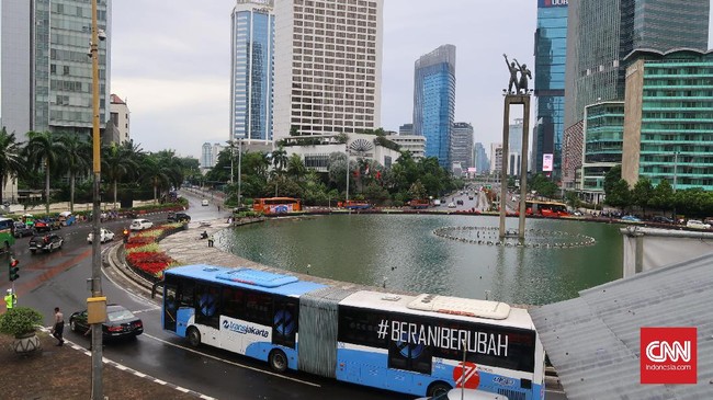 Dinas Perhubungan Pemprov DKI Jakarta melakukan rekayasa lalu lintas sepanjang pukul 16.00-21.00 WIB mulai hari ini di Bundaran Hotel Indonesia.