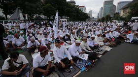 #Aksi212 di Monas, Jokowi ke Gelora Bung Karno