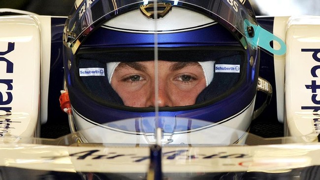 Beberapa pebalap muda dikaitkan dengan Mercedes sepeninggal Nico Rosberg. Dua petinggi Mercedes justru berbeda suara soal merekrut pebalap muda.