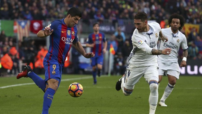Bek Real Madrid, Sergio Ramos, berhasil membatalkan kemenangan Barcelona dalam partai El Clasico berkat gol yang ia cetak di menit ke-90. Laga pun berakhir 1-1.