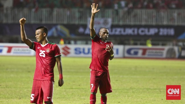 Selain mampu memutus aliran bola di lini tengah, Manahati Lestusen berhasil menyumbang gol Indonesia ke gawang Vietnam.