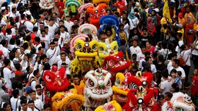 Warna- Warni Parade Bhinneka Tunggal Ika