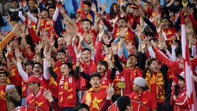 Riedl Antusias Hadapi Teror Suporter Vietnam