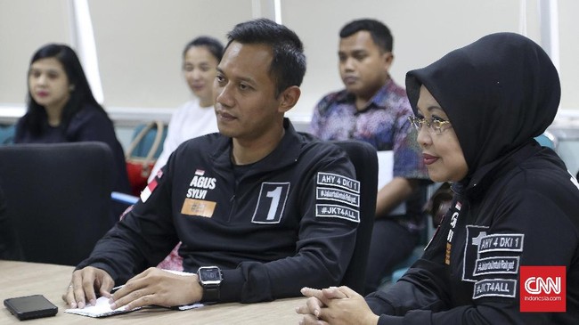 Teguran itu karena Agus-Sylvi disangka melanggar administrasi terkait program bantuan dana Rp1 miliar yang ditawarkan saat kampanye Pilkada Jakarta.