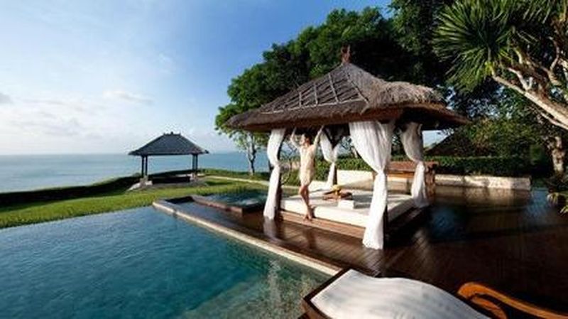 Pariwisata Indonesia untuk kesekian kalinya berhasil mengukir prestasi membangggakan di kancah internasional. 