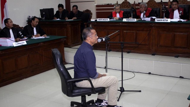 Dahlan dinyatakan bersalah dalam perkara pelepasan aset BUMD Provinsi Jawa Timur, PT Panca Wira Usaha.