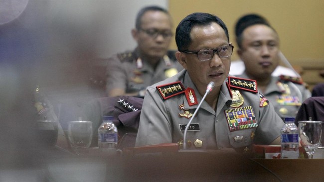 Kapolri Jenderal Tito Karnavian menyebut satu dari dua pelaku pembunuhan di Pulomas tewas usai ditembak polisi saat penangkapan.