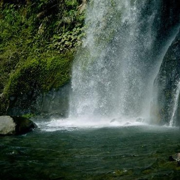Menikmati Indahnya Curug Cibeureum, Surga Tersembunyi di Bogor