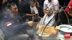 AHY Imbau Warga Betawi Lestarikan Makanan Kerak Telor
