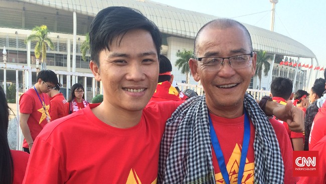 Dalam harga normal, tiket termurah di Stadion My Dinh adalah Rp75 ribu. Di tangan calo, harga tersebut melambung tinggi menjadi Rp750 ribu.