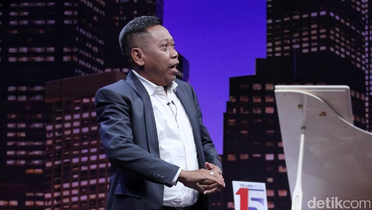 Tukul Arwana Tukul Arwana saat tampil di acara Hitam Putih.