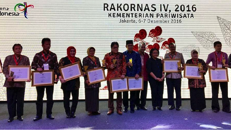Berbagai pihak mendukung semangat Indonesia Incorporated yang dipegang teguh oleh Menteri Pariwisata, Arief Yahya.