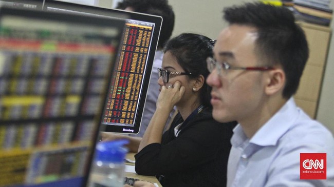 Usai mendaki selama dua hari berturut-turut, Indeks Harga Saham Gabungan (IHSG) diprediksi 'turun gunung' pada hari ini, Kamis (23/8).