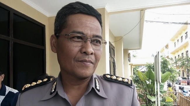Polda Metro Jaya akan memeriksa tiga orang kasus dugaan makar dengan tersangka aktivis Sri Bintang Pamungkas, yaitu Buni Yani, Permadi dan Ahmad Dhani.