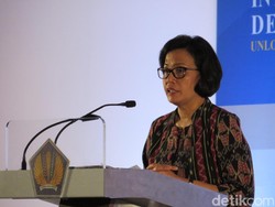 Lantik Kepala BKF, Sri Mulyani Ingatkan Imbas Corona ke APBN