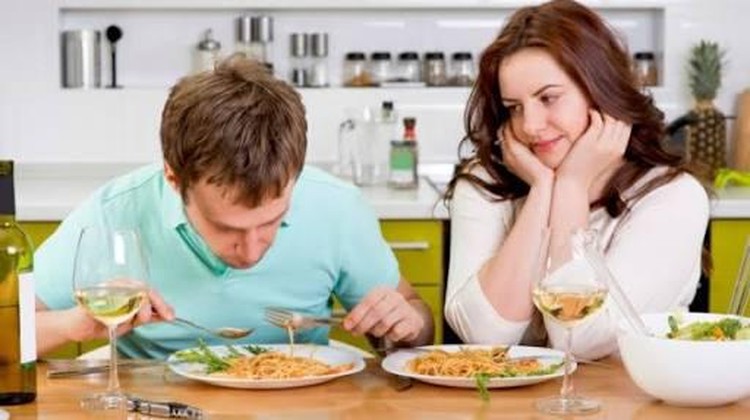 Istri yang hamil, kok suami yang ngidam?