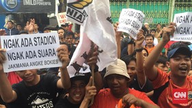 Temui Jakmania, Agus Masih Pikirkan Konsep Stadion Persija
