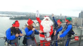 Santa Klaus Siapkan Rute Natal dari Sydney Harbour Bridge
