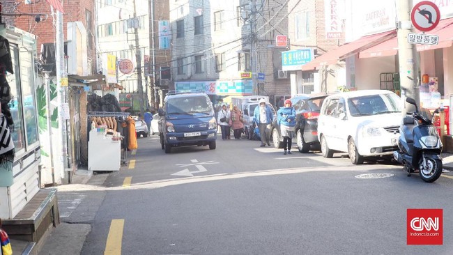 Tragedi Halloween di Itaewon menyebabkan 151 orang meninggal dunia, 19 di antaranya WNA. Kenapa tak sedikit WNA ikut tewas?