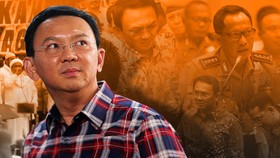 Live: Gelar Sidang Perdana Ahok
