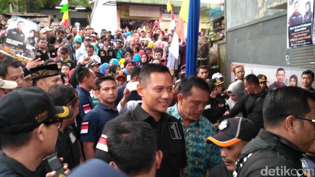 Agus Yudhoyono menganalogikan teknik gerilya yang dia pakai dengan perang antara kekuatan kecil melawan kekuatan besar dalam perang sesungguhnya.
