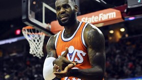 LeBron James Cetak Sejarah Baru di NBA