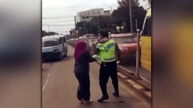 Dora Natalia Diperiksa Hari Ini Soal Insiden Cakar Polisi