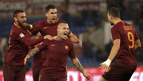 Nainggolan Taklukkan Milan 1-0, Roma Jaga Posisi Kedua