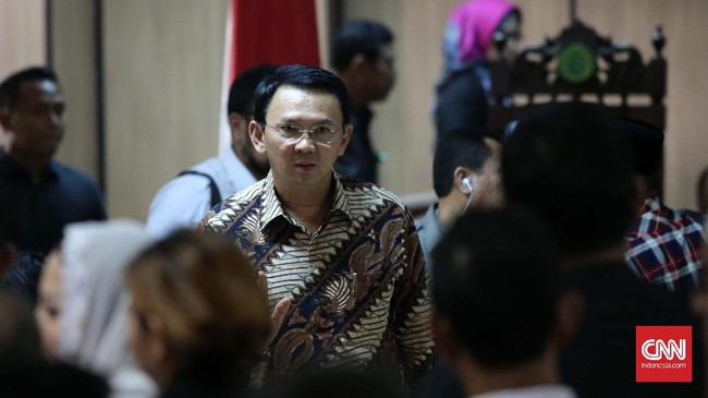 Ahok menganggap peningkatan elektabilitas dalam survei LSI, mengindikasikan dirinya telah dimaafkan oleh warga Jakarta terkait dugaan penistaan agama.