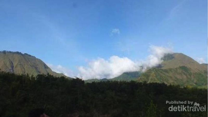 Tentunya sebagai masyarakat Indonesia kita patur bangga dengan prestasi pariwisata Indonesia di level dunia.