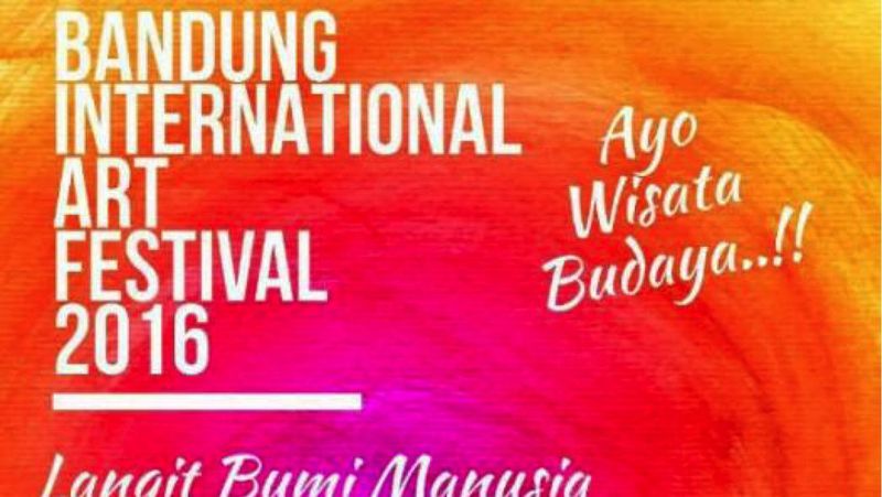 Banyak wisman berkunjung ke perhelatan Bandung International Art Festival (BIAF) 2016.