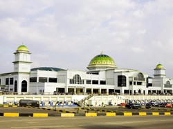 Antisipasi Corona, Suhu Tubuh Penumpang Domestik di Bandara Aceh Diperiksa