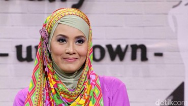 img-title Reza Artamevia Diamankan Polisi, Elma Theana: Orang Tuh Harus Ditegur