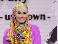 Elma Theana Menangis Ferry Irawan Dulu Terpuruk kini Kembali Bangkit