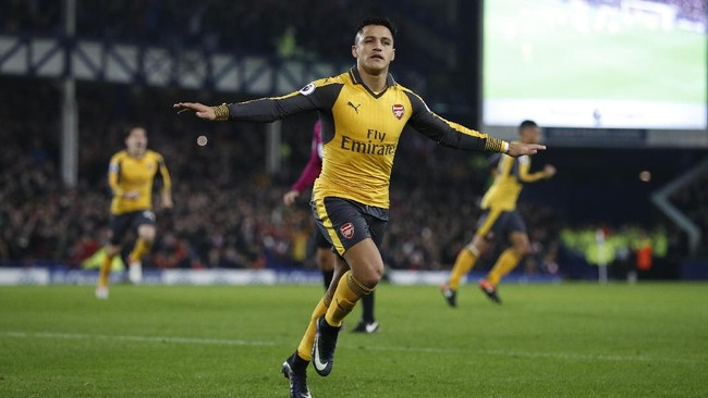 Arsenal sempat unggul lebih dulu melalui tendangan bebas Alexis Sanchez. Everton berhasil menyamakan kedudukan berkat sundulan Seamus Coleman.