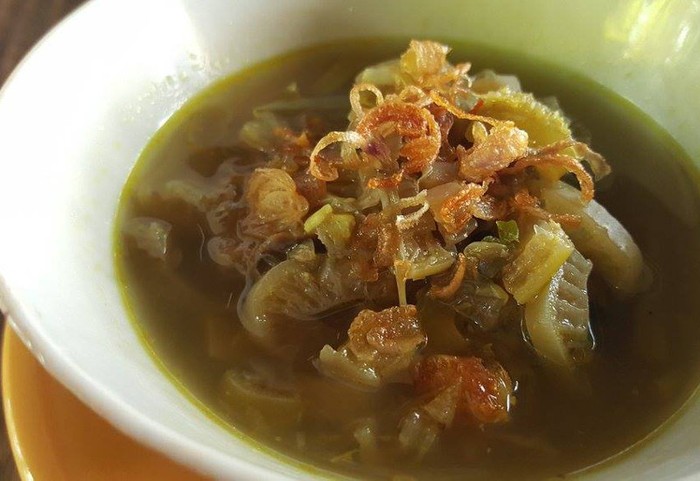 Jukut Ares dan Sate Kakul dari Gianyar