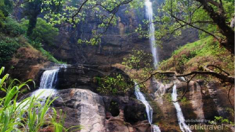 Pemerintah Provinsi Jawa Barat berkomitmen untuk terus mendorong dan menjadikan kawasan Geopark Nasional Ciletuh