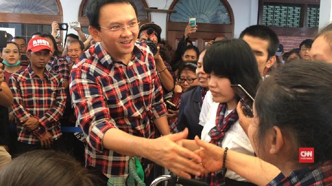 Lembaga Survey & Polling Indonesia menemukan warga DKI Jakarta masih melihat Basuki Tjahaja Purnama sebagai sosok yang paling paham masalah ibu kota.