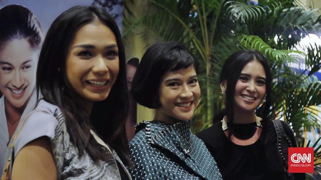 Ia ditawarkan sebagai Ngasirah (ibu Kartini) muda, karena dianggap ketuaan sebagai Kartini.