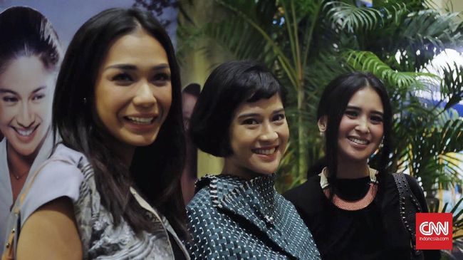 Dian Sastrowardoyo Sempat Dianggap Tua Perankan Kartini