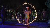 Pesta Purnama Sepeninggal Sang Raja Di tengah masa berduka Thailand atas meninggalnya Raja Bhumibol Adulyadej, Pesta Bulan Purnama tetap digelar di Pulau Ko Phangan akhir pekan kemarin.