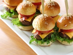 Omzet Franchise Burger Bangor Bisa Rp 300 Juta/bulan! Begini Cara Bukanya