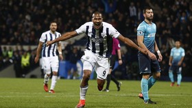 Hattrick Rondon Masuk Buku Sejarah Liga Inggris