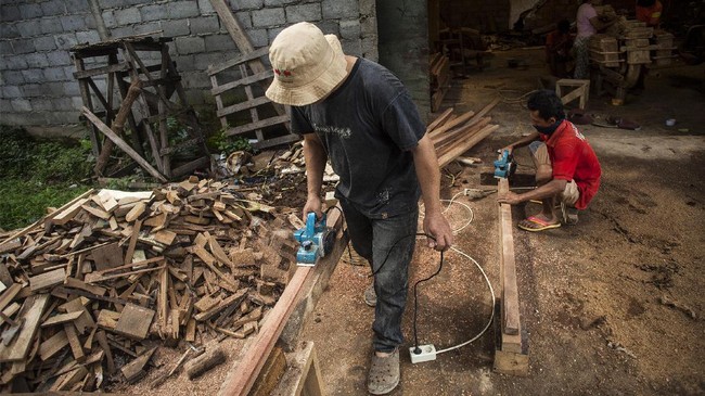 Ketum Akumindo mencatat 30 juta UMKM bangkrut dan 7 juta tenaga kerja informal kehilangan pekerjaan mereka karena pembatasan sosial di tengah covid-19.