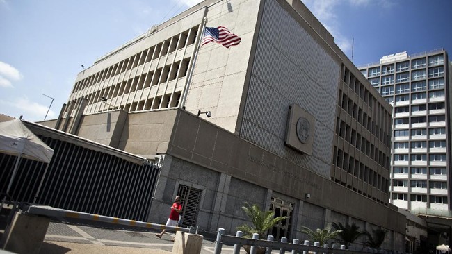 Dubes AS untuk Israel yang ditunjuk Donald Trump, David Friedman, mengindikasikan keinginan memindahkan kantor Kedubes AS dari Tel Aviv ke Yerusalem.