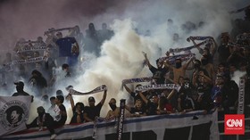 Potret Mimpi Garuda Ditumpas Si Gajah Perang