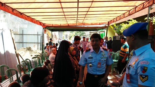 Sebagai penghormatan terakhir, seluruh jenazah korban pesawat Hercules C-130 yang jatuh di Wamena, Papua, Minggu (18/12) pagi, akan dibawa ke Malang.