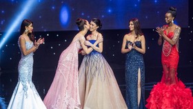Manushi Chhillar dari India Raih Mahkota Miss World 2017